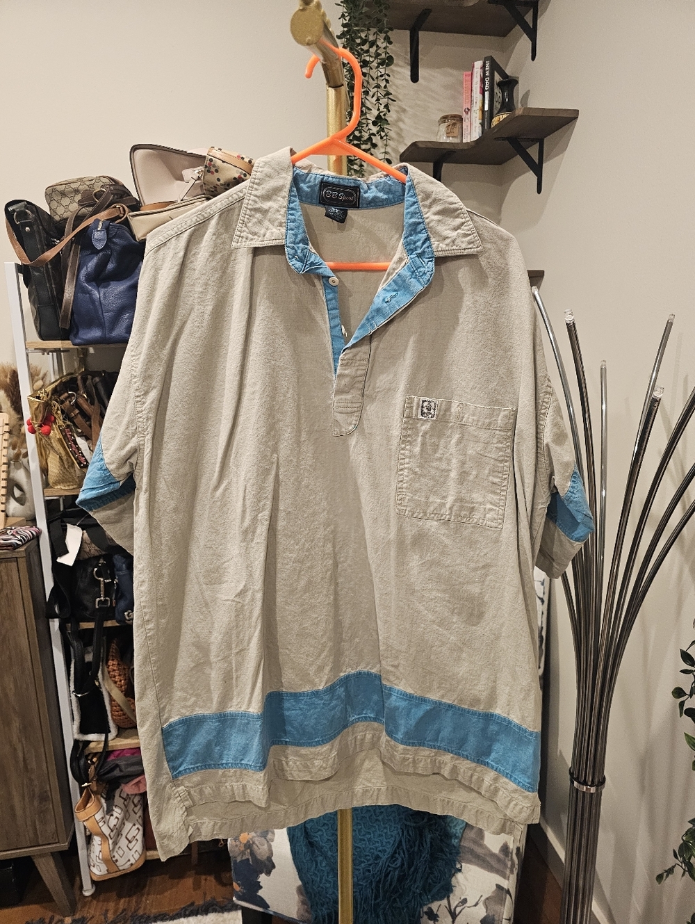 Vintage Men's Beige Polo Shirt with Blue Trim
